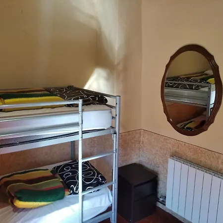 Cinglera De Castellfollit بيت للعطل *